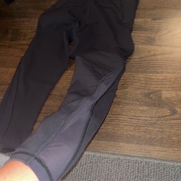 Lululemon leggings with mesh - Picture 6 of 7
